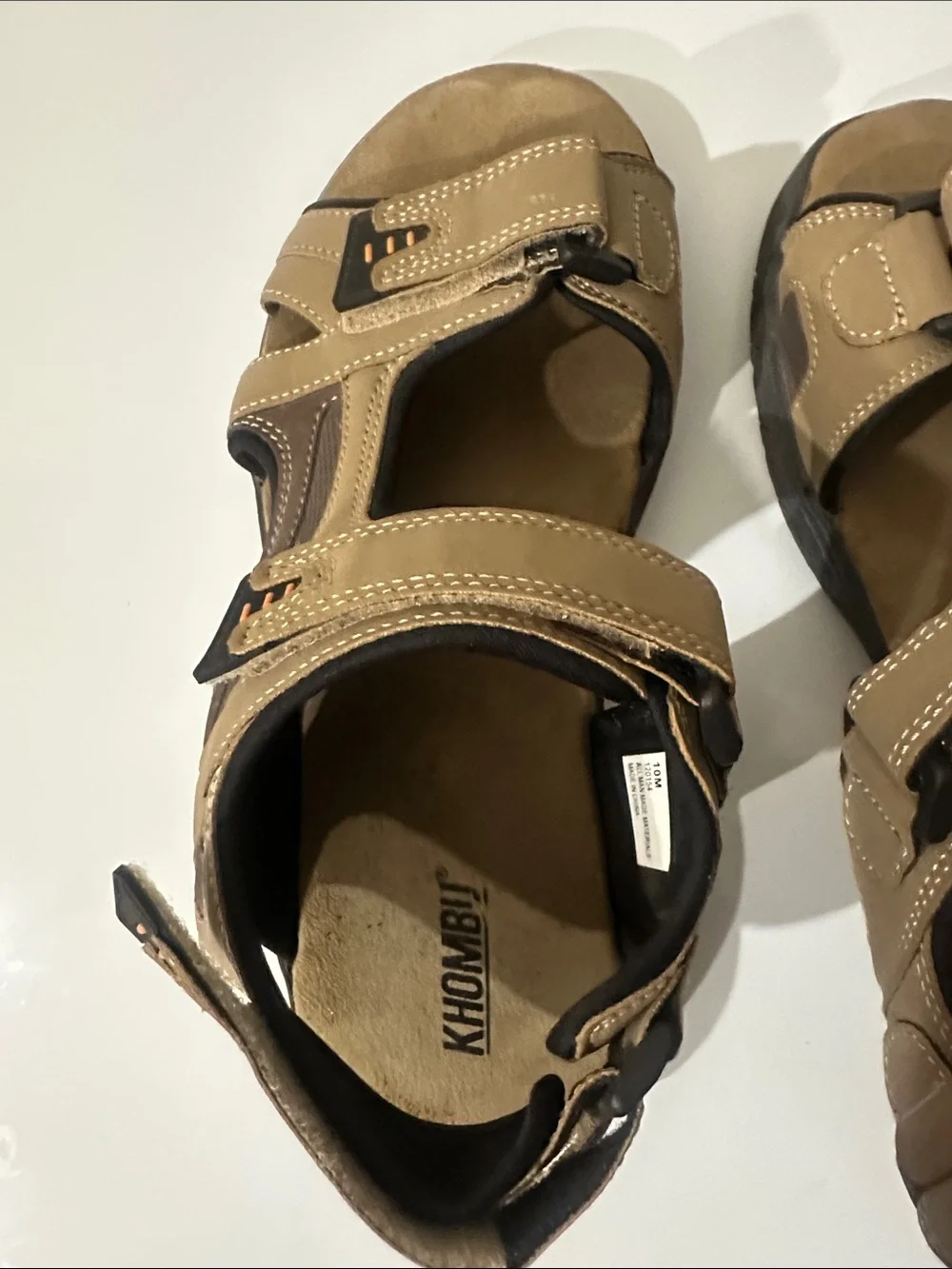 1229 Khombu Men's Tan Velcro Sandals Sz 10M